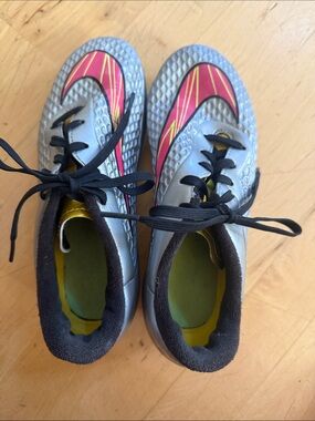 Nike Kids Silver, Pink & Yellow Soccer Cleats